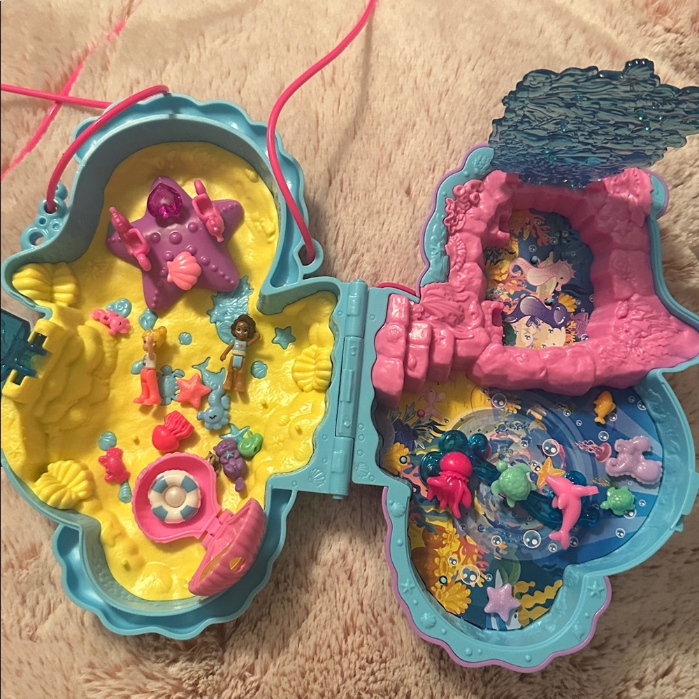 Polly pocket Blue Seahorse Toy travel set - Picture 5 of 11